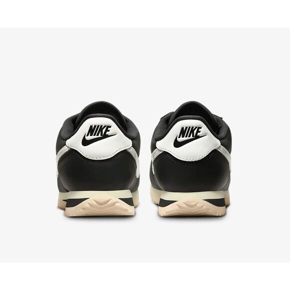 Nike Cortez 23 Premium LeatherWomen's size 5.5 NIB Black ***missing Lid *** - Picture 3 of 10